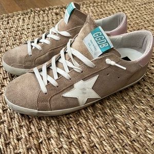 Golden Goose Superstars - Tan + light pink Size 38